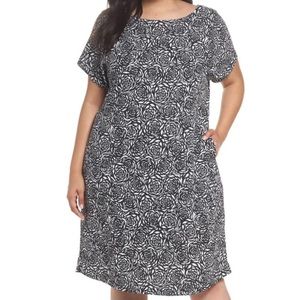 Black & White Rose Shift Dress